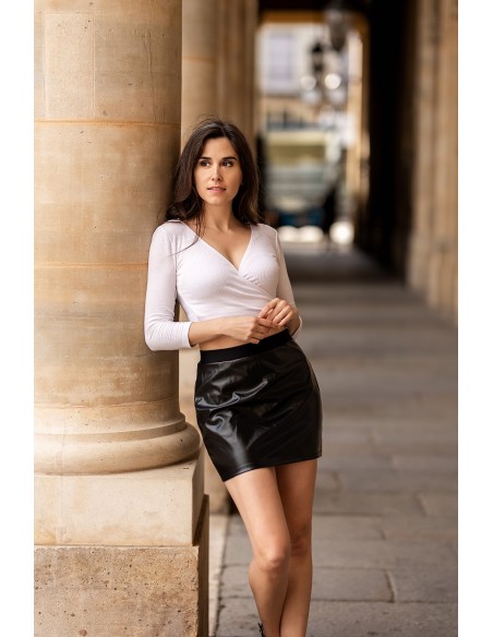 Falda corta Paula efecto piel negra - LSL1-SBLK